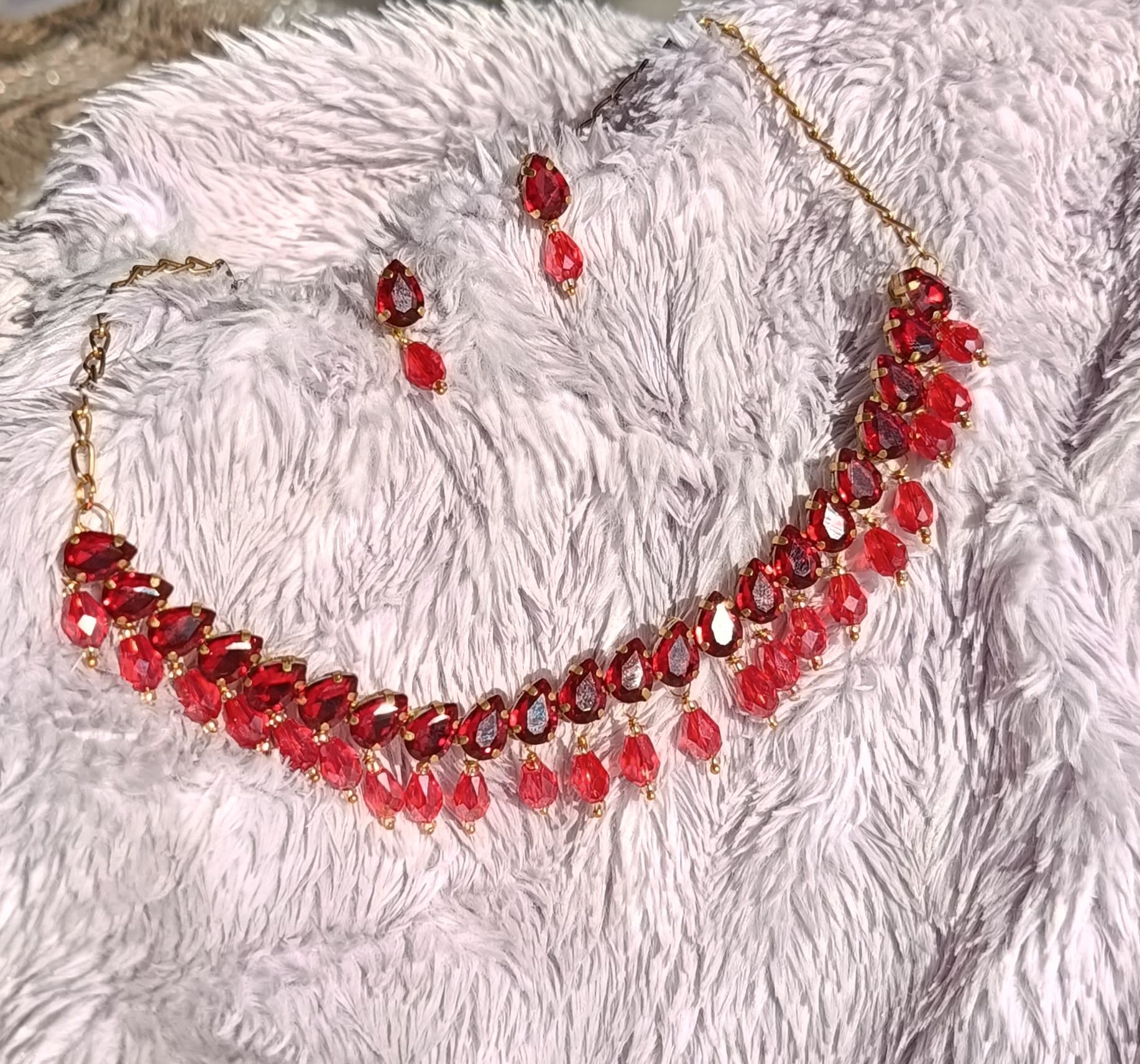 Scarlet Crystal Fringe Necklace Set alt